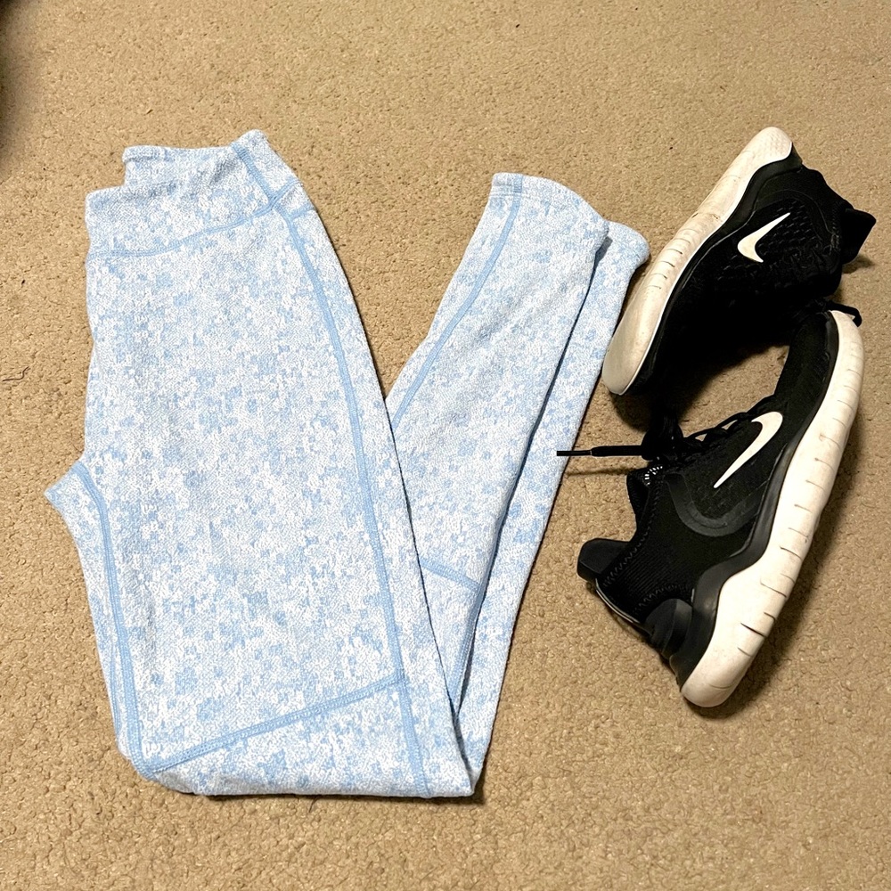 XS Cloud Blue Gymshark Leggings. Small Logo on back